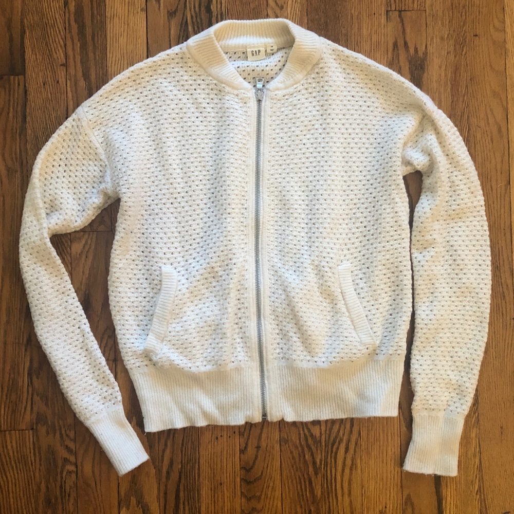 Gap ivory sweater bomber